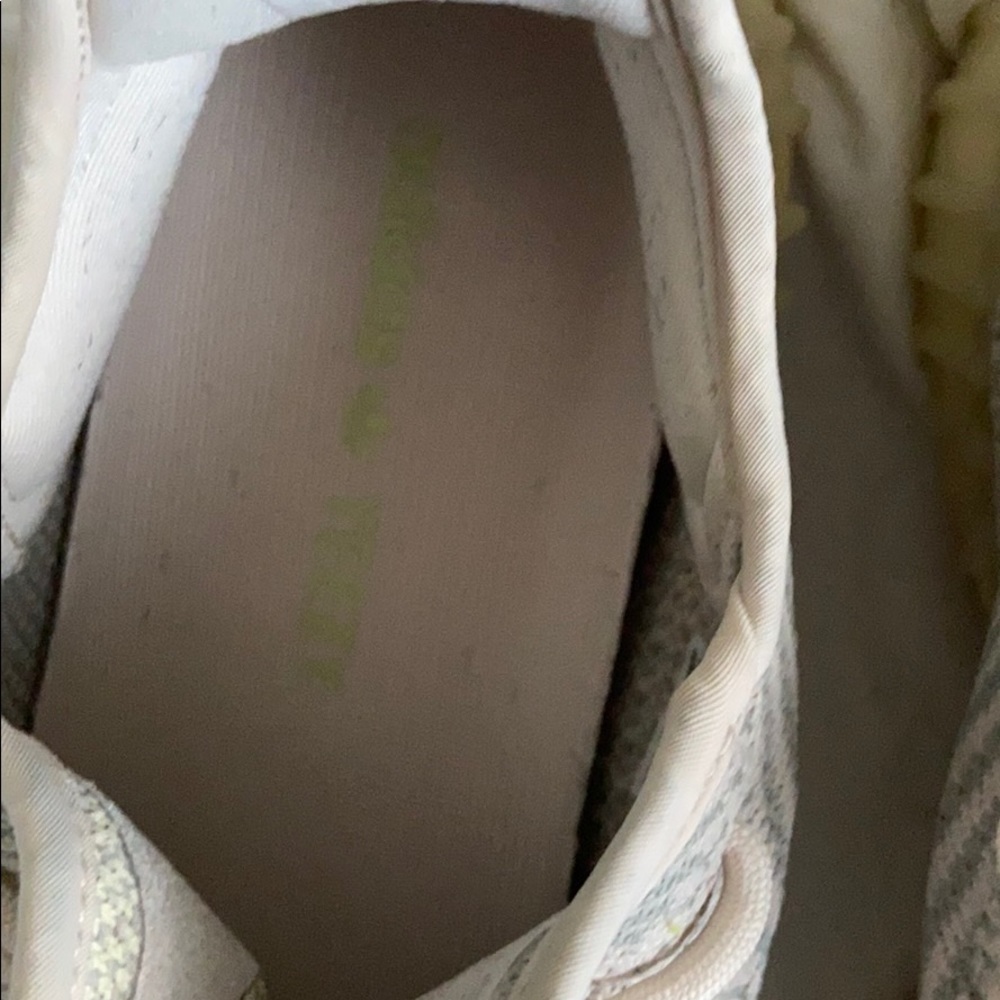 Shoes - Picture 2 of 4